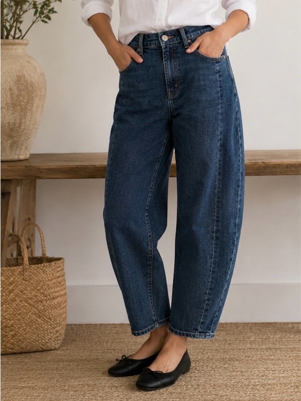 Old Navy High Rise Barrel Leg Jeans Size 10 Dark Wash Cropped Denim Trendy